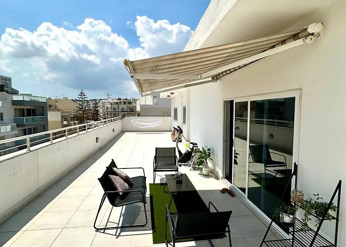 Daire Swieqi - Penthouse- 3 Bedroom Is-Swieqi